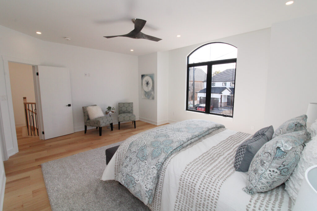 20 Ivy Cres - Bedroom