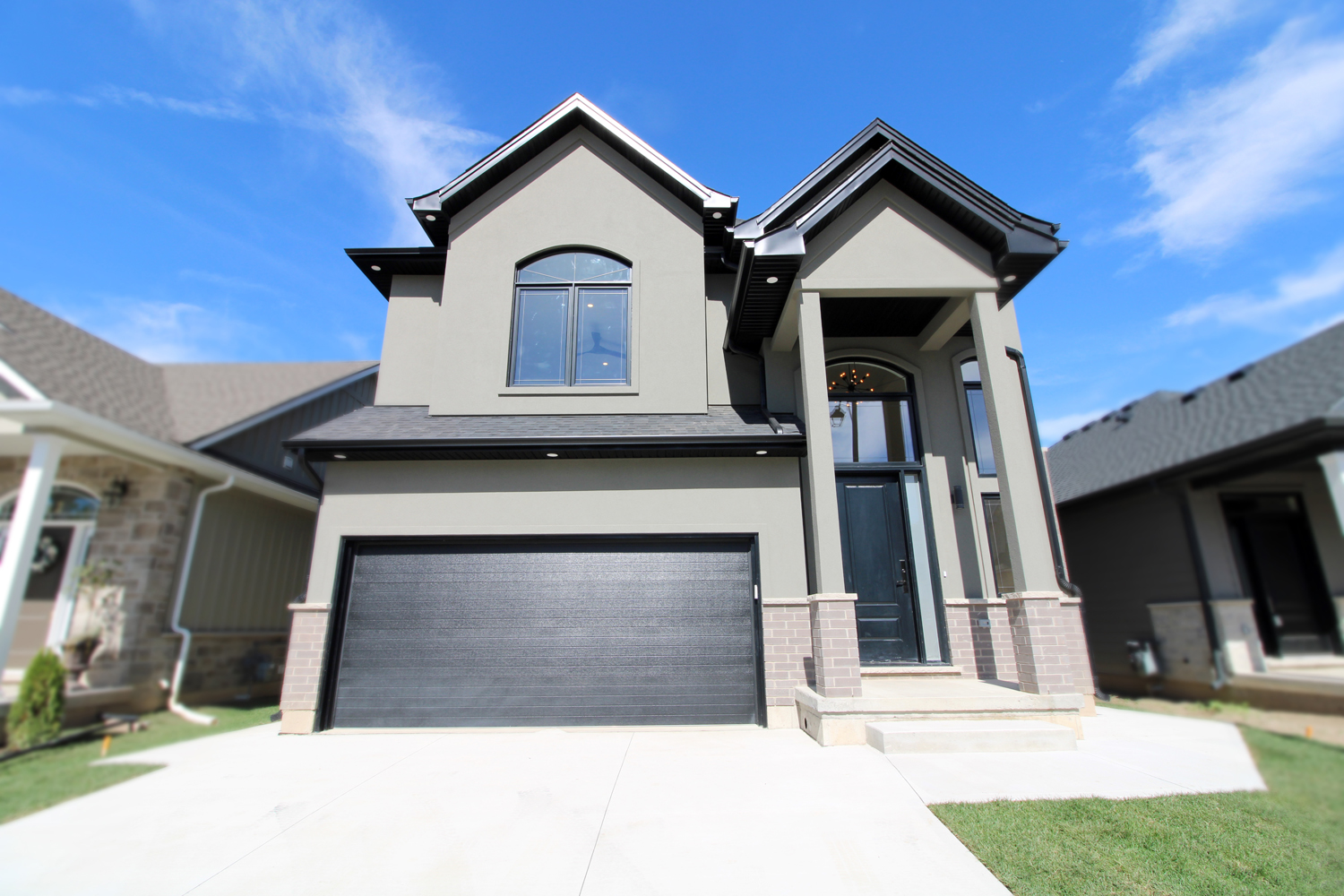 20 Ivy Cres - Exterior